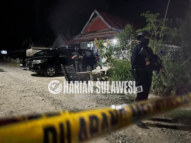 Densus 88 Tangkap Delapan Terduga Teroris Jaringan MIT di Parigi Moutong dan Poso