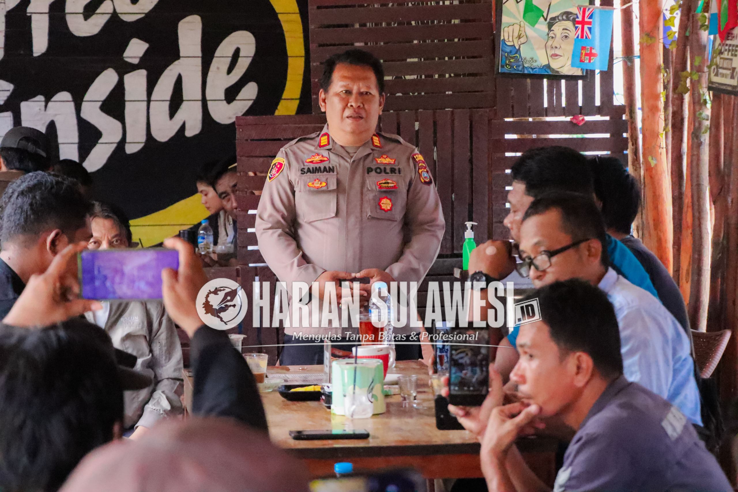 Coffe Morning Bersama Jurnalis, Polres Banggai Jalin Silaturahmi Kemitraan