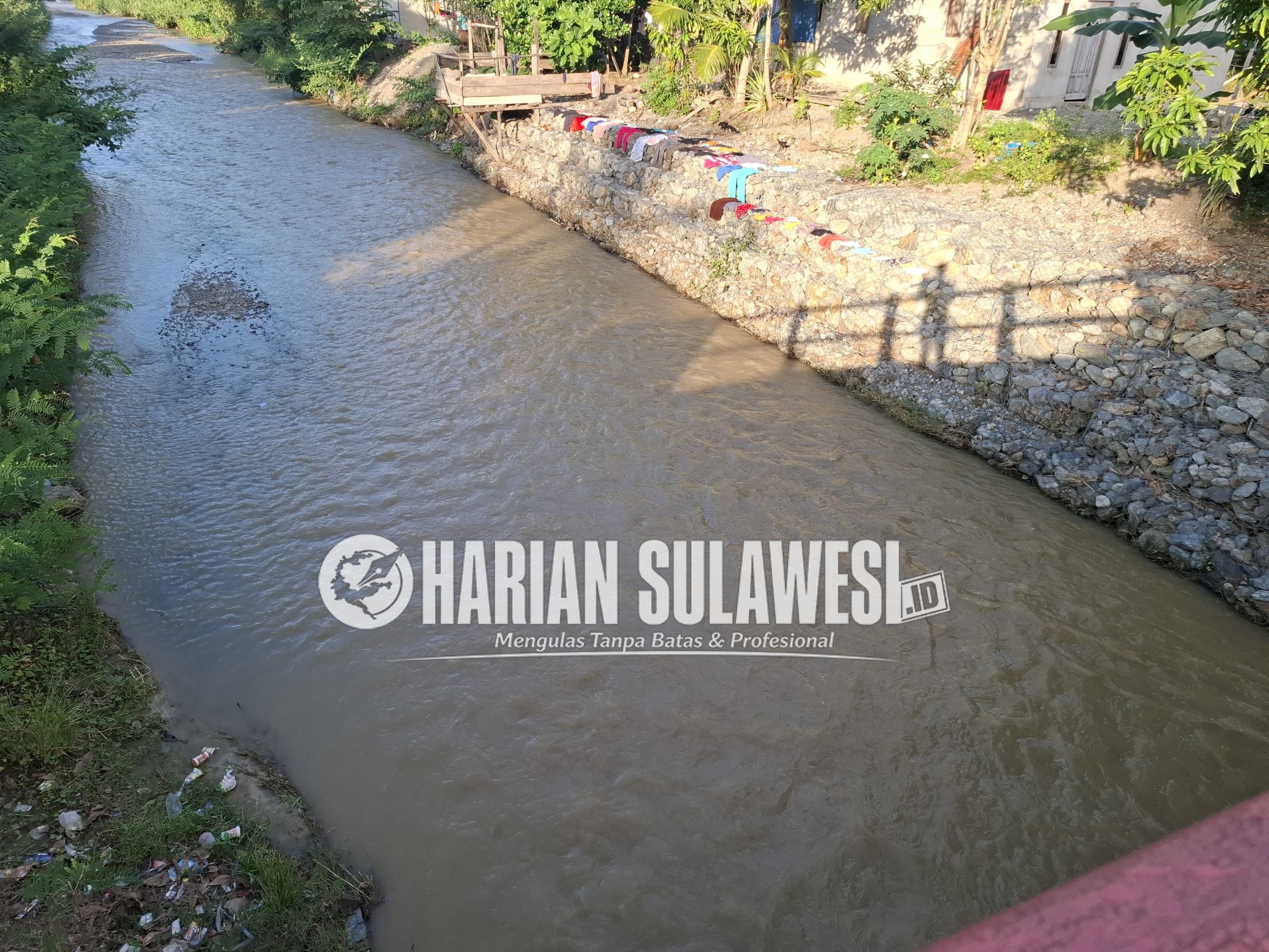 Diduga Tercemar PETI, Sungai Tapoya Keruh dan Dangkal, Warga Desak Pemodal Diburu