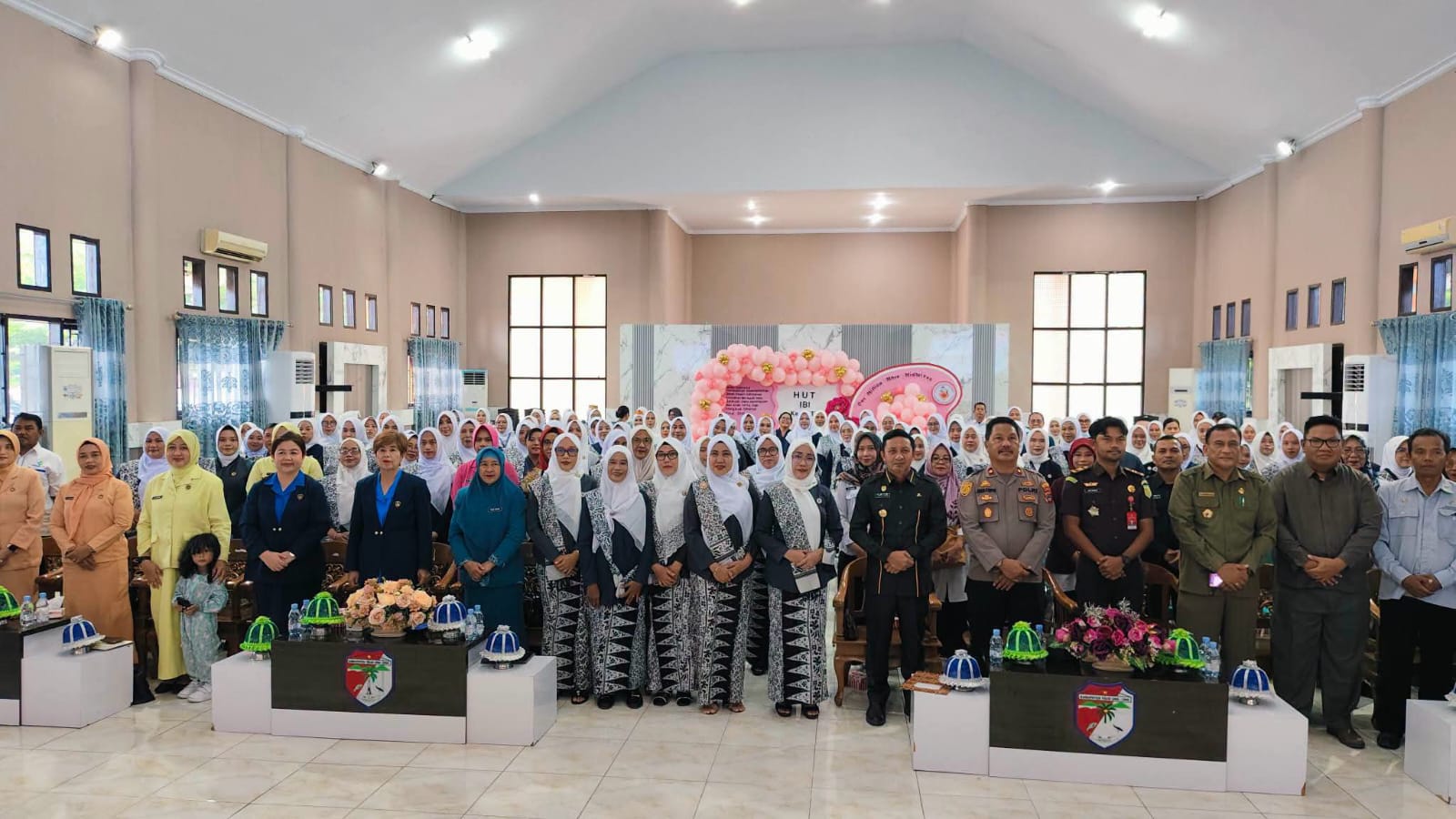 Bupati Touna Minta Bidan Perkuat Aksi Lapangan untuk Percepat Penurunan Stunting