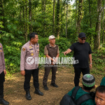 Kapolres Parimo Dampingi Wakil Ketua MPR Tinjau SD Terpencil di Tinombo