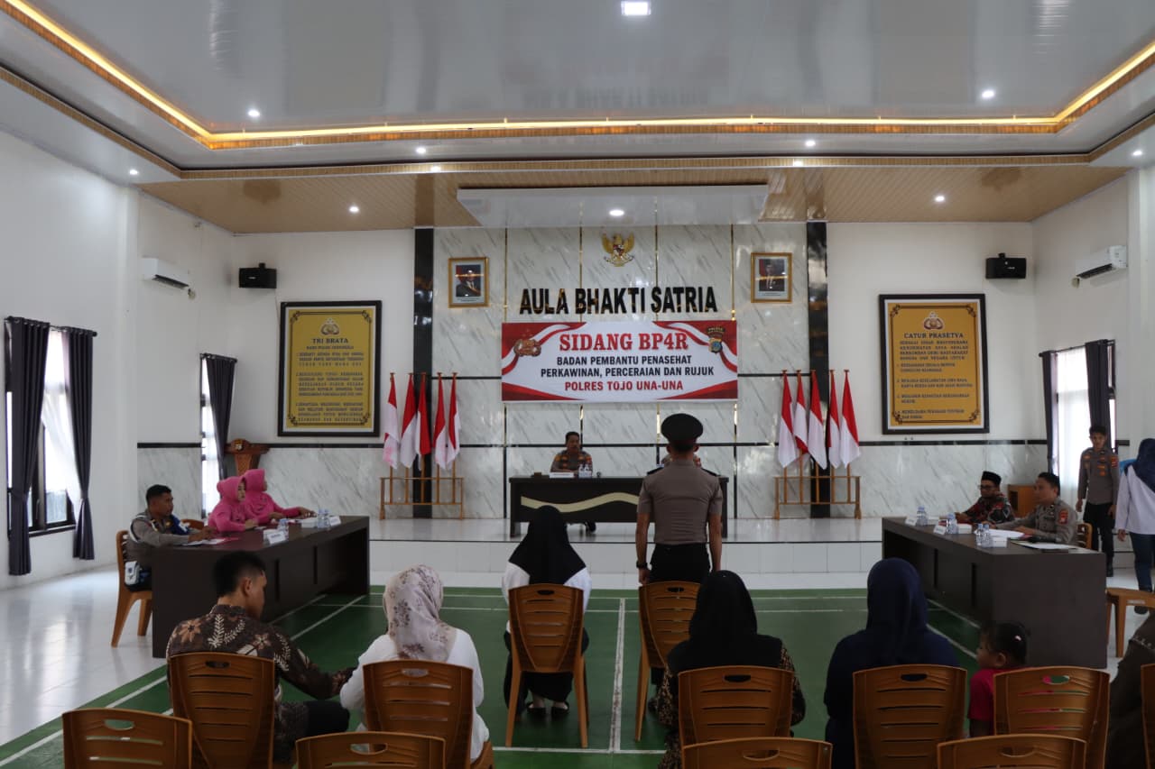 Polres Tojo Una-Una Gelar Sidang BP4R untuk Bekali Personel Jelang Pernikahan