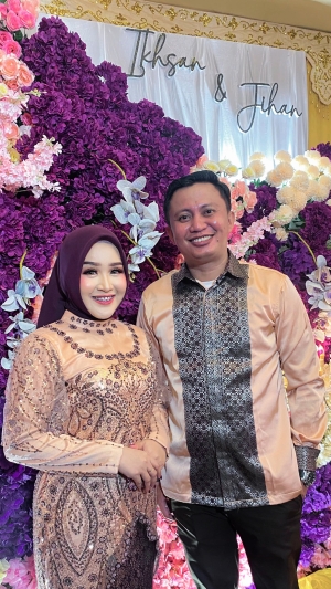 Pelamaran Paling Ikonik Melibatkan Keluarga Bupati Touna Ilham Lawidu Antar Calon Pengantin Pria di Parigi, Siapakah Dia?