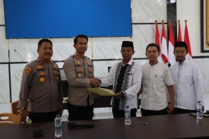 Jaga Kamtibmas dan Norma Masyarakat, Kapolres Tojo Una-Una Terima Aspirasi Aliansi Masyarakat Muslim   