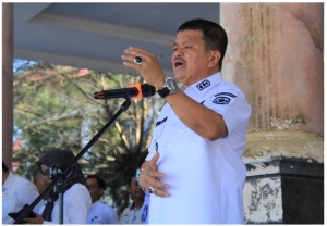 Apel Perdana Pasca Lebaran, Wabup Abdul Sahid Tegaskan Disiplin, Kebersihan, dan Pelayanan Prima