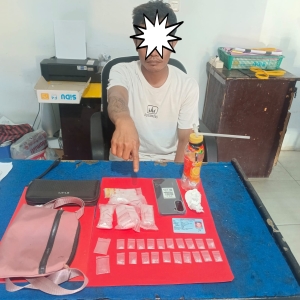 Polisi Gerebek Rumah Warga Tanalanto, 20 Sachet Sabu Diamankan