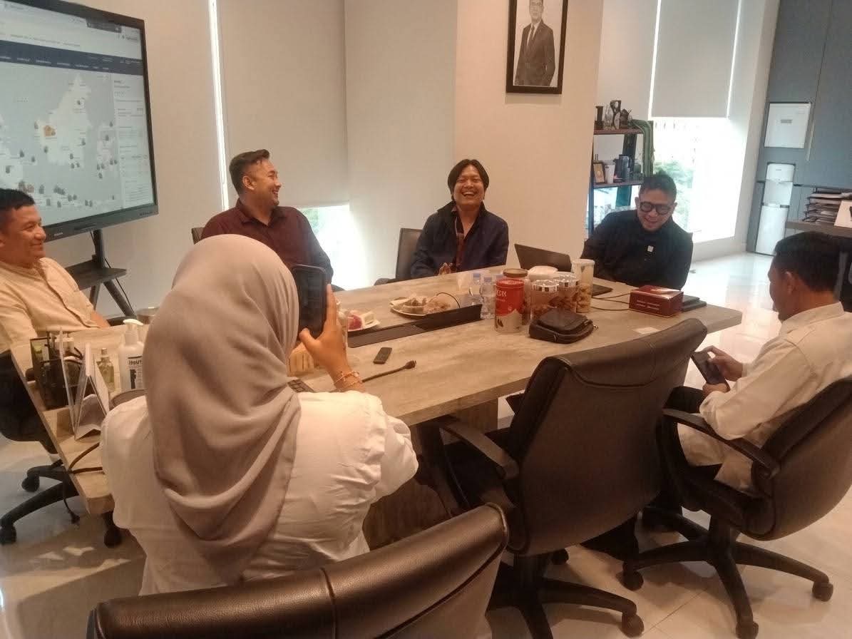 Perjuangkan Listrik 24 Jam, Ilham Sampaikan Aspirasi Warga Touna ke PLN