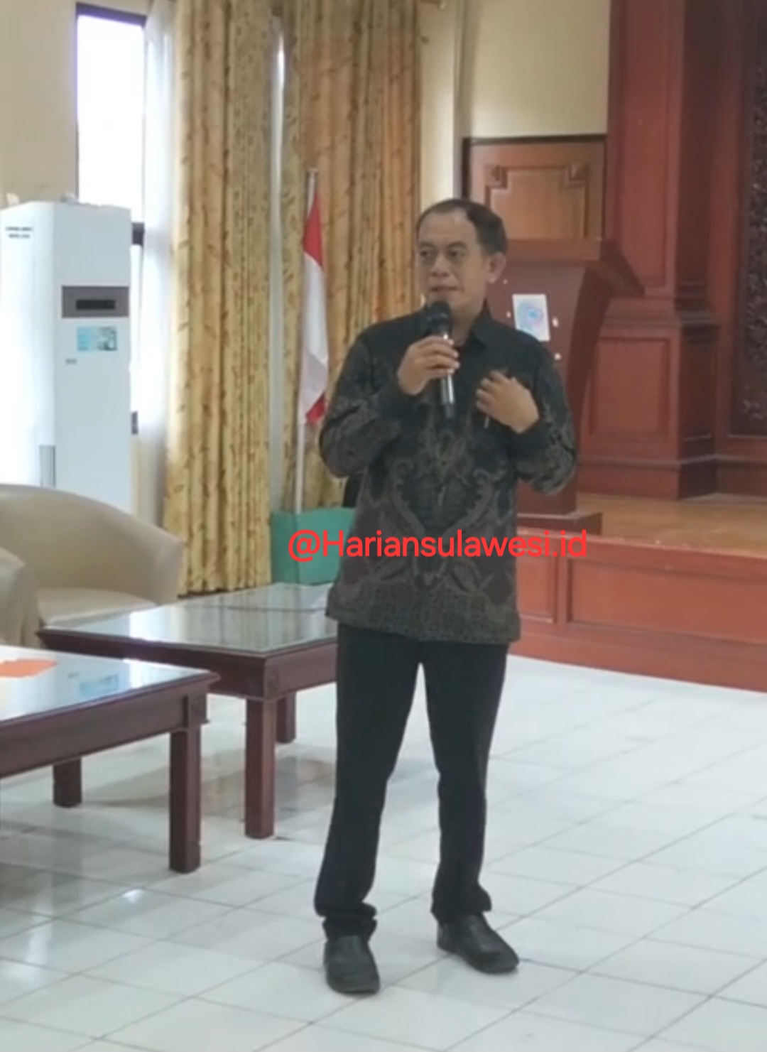 BAPAK DESA: Inovasi Bayar Pajak Pakai Sampah, Langkah Nyata Bersihkan Lingkungan & Tingkatkan Kepatuhan Warga